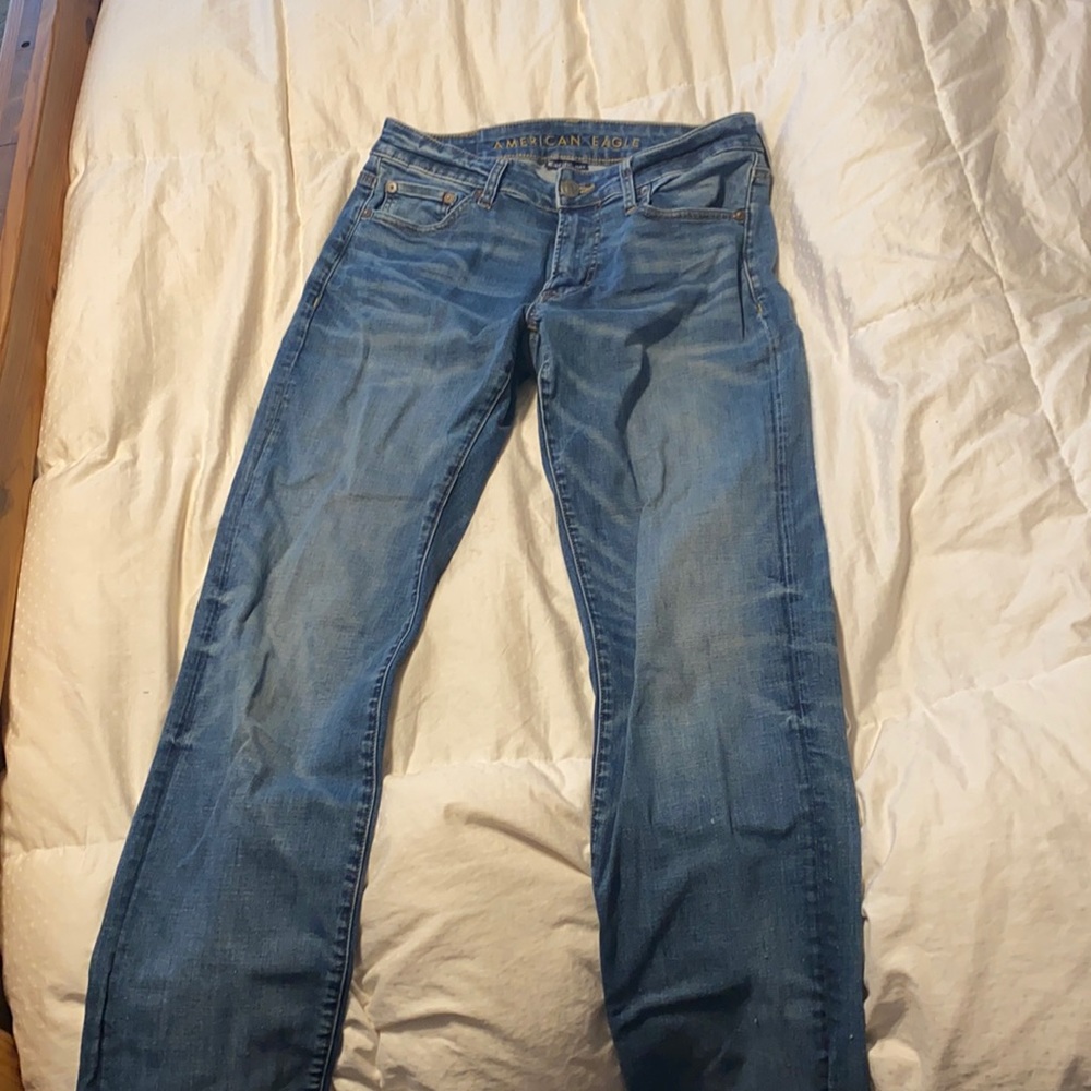 American Eagle distressed jeans 30x34
